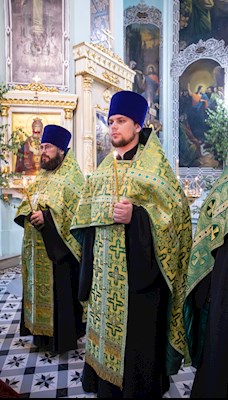 Митрополит Игнатий совершил всенощное бдение в Свято-Духовском соборе г. Саратова