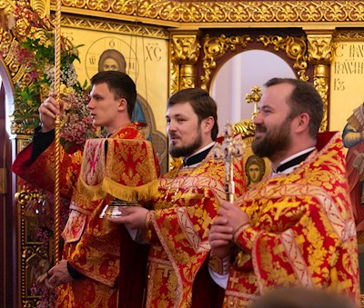 Божественная литургия в храме великомученика Георгия Победоносца г. Саратова