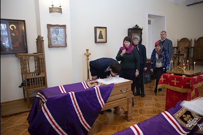 Завершилось пребывание саратовских святителей в крестовом храме епархиального управления