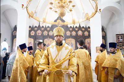 Митрополит Игнатий совершил Божественную литургию в храме в честь иконы Божией Матери «Всех скорбящих Радость» г. Саратова