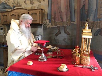 Божественная литургия в храме святителя Спиридона Тримифунтского г. Нея (Галичская епархия)