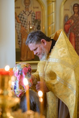 Митрополит Игнатий совершил Божественную литургию в Трехсвятительском храме г. Саратова