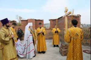 Чин основания Владимирского храма подворья Свято-Алексиевского женского монастыря Саратова в Вольске