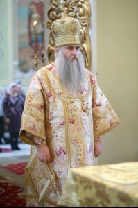 Божественная литургия в храме в честь Покрова Пресвятой Богородицы г.Саратова
