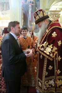 Великая Пасхальная вечерня в Покровском храме Саратова