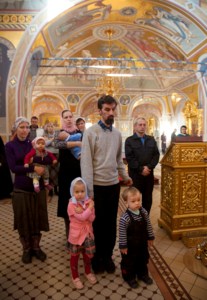Божественная литургия в Свято-Троицком кафедральном соборе г. Саратова