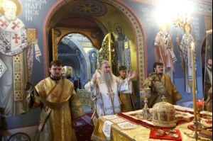Божественная литургия в Свято-Троицком кафедральном соборе г. Саратова