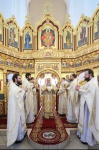 Божественная литургия в храме во имя святого великомученика Георгия Победоносца города Саратова