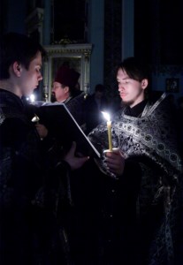 Утреня с чтением Великого канона преподобного Андрея Критского в храме в честь Сошествия Святого Духа г. Саратова