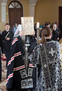 Царские часы на Архиерейском подворье — храме во имя святого апостола и евангелиста Иоанна Богослова при Саратовской православной духовной семинарии