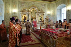 Пасхальная вечерня в храме Покрова Пресвятой Богородицы г.Саратова