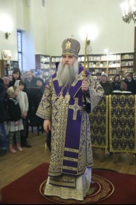 Всенощное бдение на Архиерейском подворье – храме во имя преподобного Серафима Саровского г.Саратова