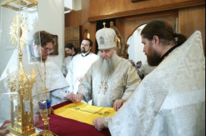 Божественная литургия в храме во имя святого равноапостольного великого князя Владимира г. Саратова