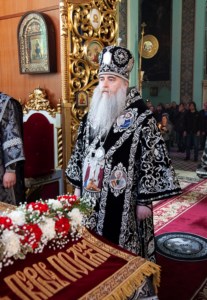 Вечерня с выносом Плащаницы Спасителя в храме в честь Сошествия Святого Духа города Саратова