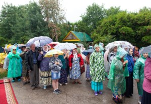 Божественная литургия в Вавиловом Доле