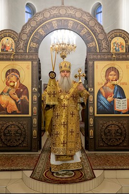 Божественная литургия в храме во имя первоверховных апостолов Петра и Павла г. Саратова
