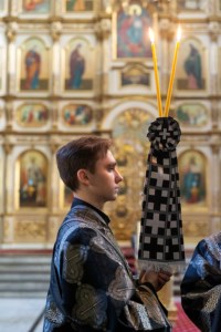 Великое повечерие с чтением канона преподобного Андрея Критского в храме Покрова Пресвятой Богородицы г. Саратова