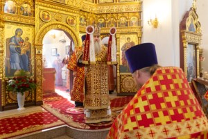 Божественная литургия в храме великомученика Георгия Победоносца г. Саратова