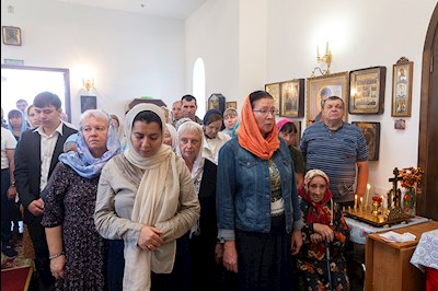 Божественная литургия в храме в честь Владимирской иконы Божией Матери с. Багаевка