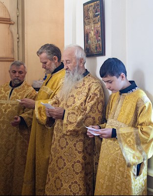 Митрополит Игнатий совершил Божественную литургию в храме Казанской иконы Божией Матери г. Саратова