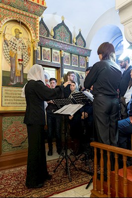 Божественная литургия на Архиерейском подворье – в храме в честь иконы Божией Матери «Утоли моя печали» г. Саратова