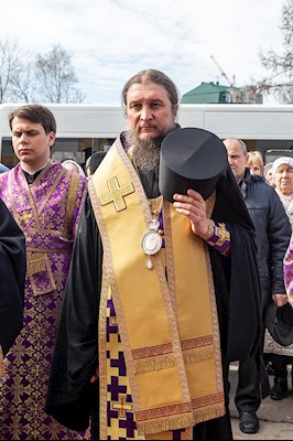 В Саратове и Покровске прошел автомобильный крестный ход со святынями Саратовской митрополии