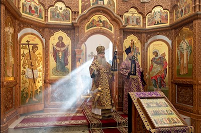 Божественная литургия в храме в честь святого равноапостольного великого князя Владимира г. Саратова