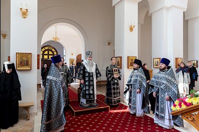 Литургия Преждеосвященных Даров и монашеский постриг в Свято-Алексиевском женском монастыре г. Саратова