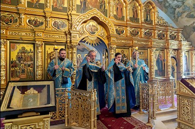 Утреня с чтением акафиста в Свято-Троицком кафедральном соборе г. Саратова