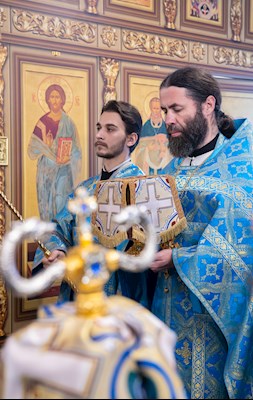 Митрополит Игнатий совершил Божественную литургию в храме в честь иконы Божией Матери «Скоропослушница» г. Шиханы Вольского района