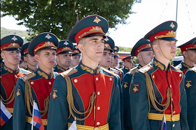 Митрополит Игнатий посетил церемонию выпуска офицеров ВВИМО