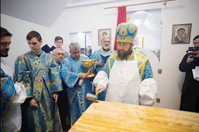 Митрополит Игнатий совершил Великое освящение храма в честь иконы Божией Матери «Спорительница хлебов» с. Кувыка и первую Божественную литургию в новоосвященном храме