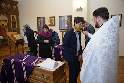 Завершилось пребывание саратовских святителей в крестовом храме епархиального управления