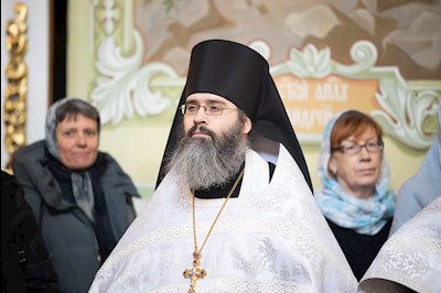 В Покровском соборе прошла торжественная встреча саратовских святителей