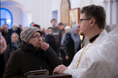 Митрополит Игнатий совершил Божественную литургию и чин Великого освящения воды в храме святителя Тихона, епископа Воронежского, Задонского чудотворца, г. Саратова