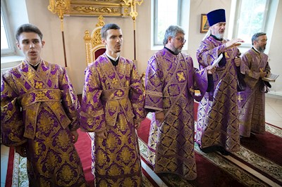 Митрополит Игнатий совершил всенощное бдение с чином воздвижения Креста в кафедральном соборе Живоначальной Троицы г. Вольска