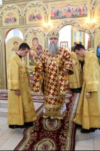 Божественная Литургия в храме святых первоверховных апостолов Петра и Павла г.Красноармейска