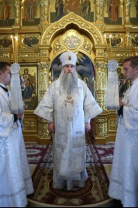 Крещальная литургия в Свято-Троицком соборе Саратова