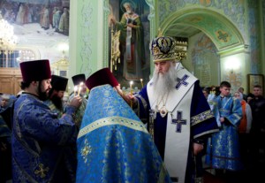 Всенощное бдение в храме в честь Покрова Пресвятой Богородицы г. Саратова