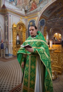 Божественная литургия в Свято-Троицком кафедральном соборе г.Саратова