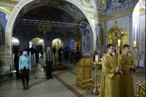 Божественная литургия в Свято-Троицком кафедральном соборе г.Саратова