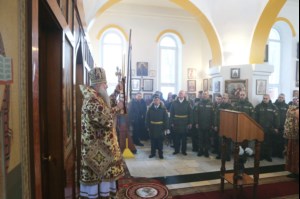 Божественная литургия в храме в честь Воздвижения Честнаго и Животворящего Креста Господня на территории Вольского военного института материального обеспечения