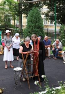 Всенощное бдение в храме святого великомученика и целителя Пантелеимона г. Саратова