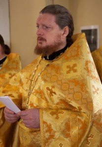 Божественная литургия на Архиерейском подворье — храме во имя святого апостола и евангелиста Иоанна Богослова при Саратовской православной духовной семинарии