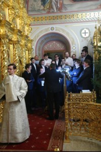 Рождественская Божественная литургия в Свято-Троицком кафедральном соборе Саратова