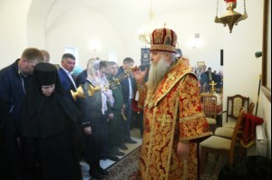 Чин Великого освящения и Божественная литургия в храме в честь Владимирской иконы Божией Матери Владимирского женского монастыря г. Вольска