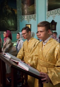 Всенощное бдение в храме в честь Сошествия Святого Духа г.Саратова