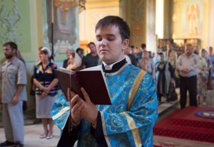Всенощное бдение в храме в честь Покрова Пресвятой Богородицы г.Саратова