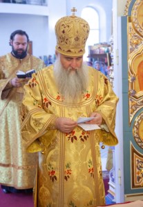 Божественная литургия в храме во имя святых первоверховных апостолов Петра и Павла г. Аткарска