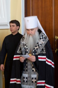 Уставное богослужение на Архиерейском подворье — в храме во имя святого апостола и евангелиста Иоанна Богослова при СПДС